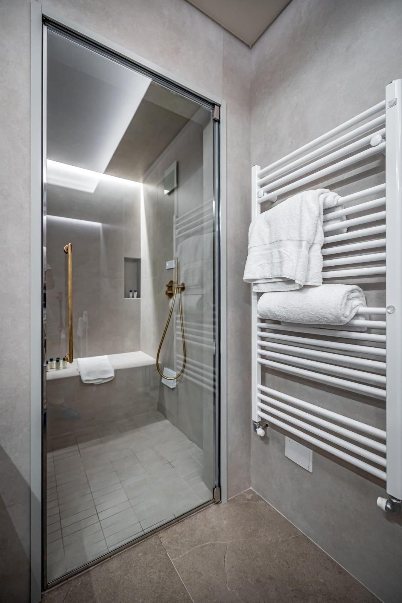 Dimora Collection - Le Corti - Boutique Luxury Suites In A Restored 13Th Century Convent, With Sauna And Gym (Adults Only) Florenz Exterior foto